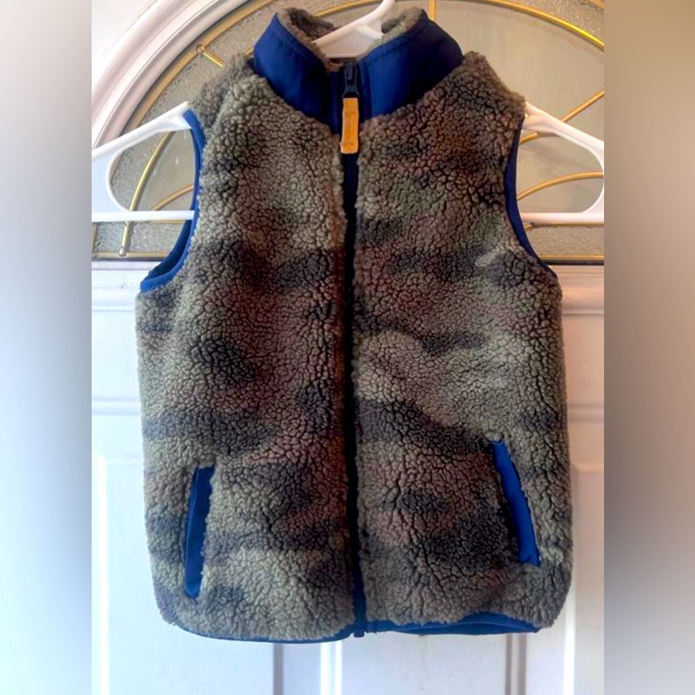 Carters Boy Fleece Camo Vest 3t Toddler vest